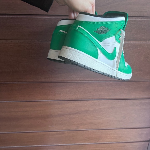 Nike Jordan - Picture 2 of 5